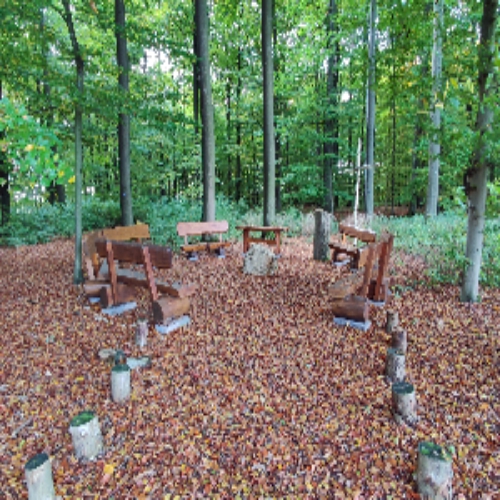 Andachstplatz vom Ruhewald „Am Fürstengrab Mastershausen“